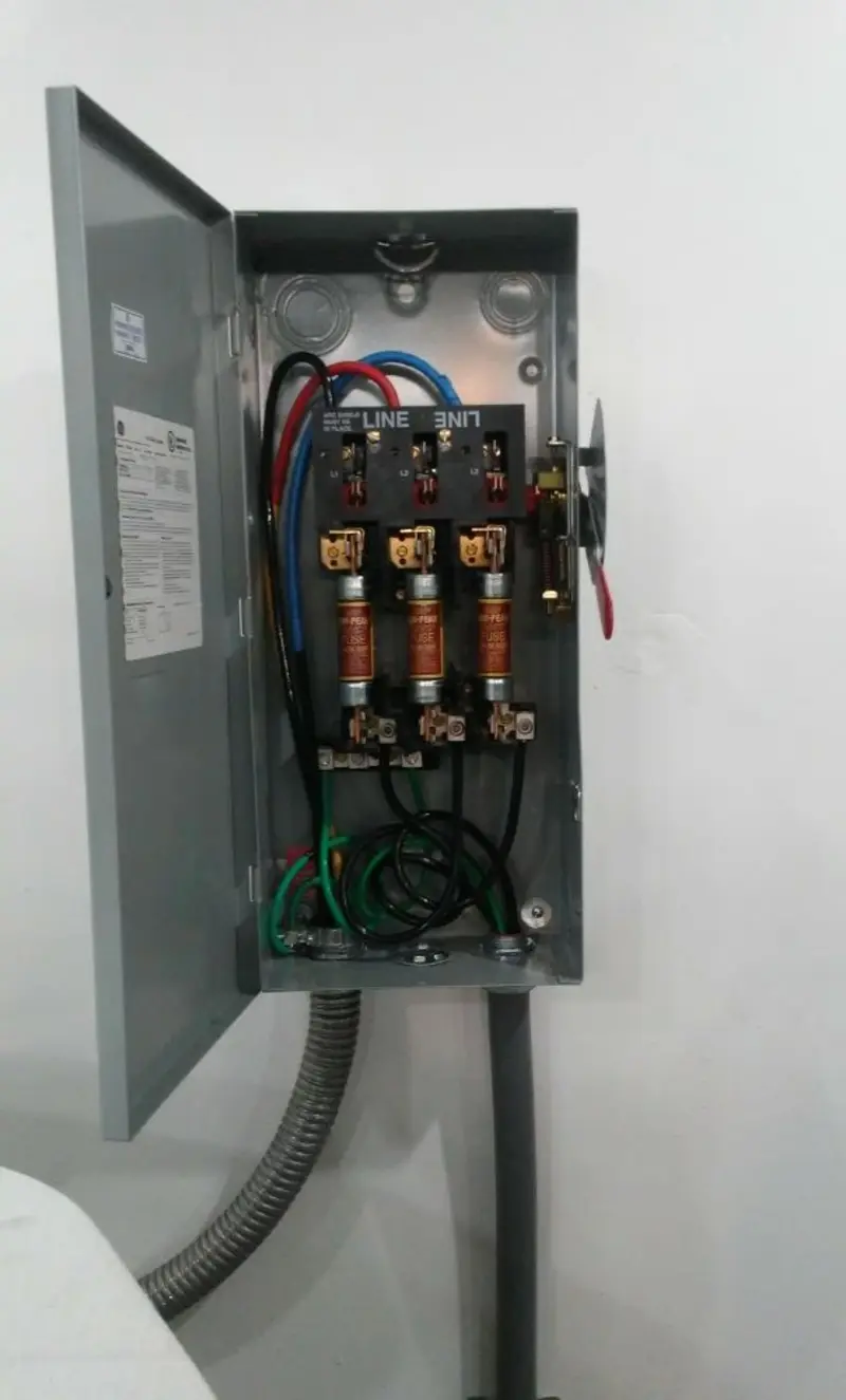 Three-phase disconnect switch installed for Electrical Wiring & Rewiring in Spanish Fork